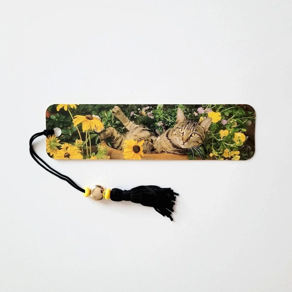 Vintage 90s Tabby Cat Bookmark flower garden beaded Koren Trygg 1996 KB0-13544